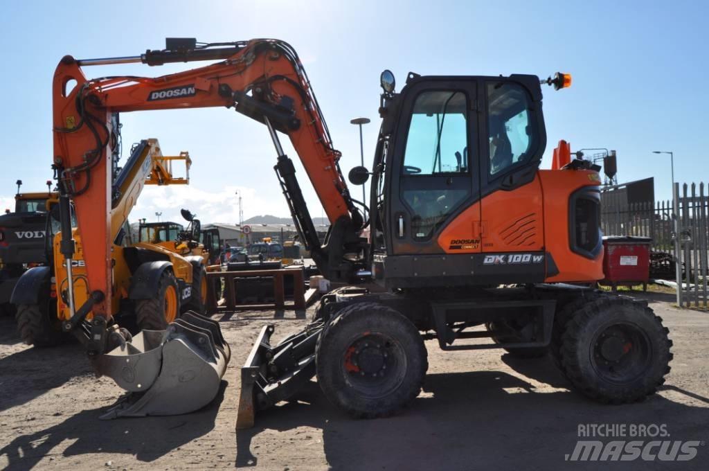 Doosan DX 100-7 حفارات بعجل