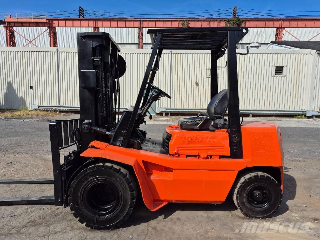 Toyota 4 FD 25 شاحنات ذات رافعات شوكية - أخرى