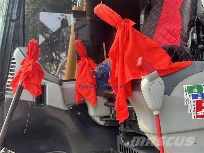 Komatsu PC 160 LC-7 حفارات زحافة