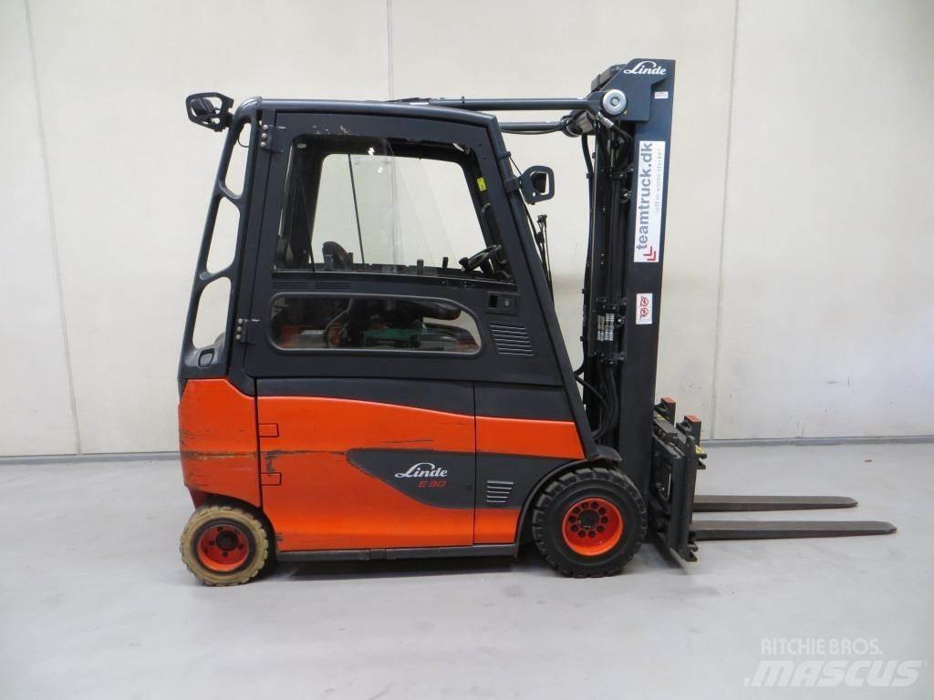 Linde E30 شاحنات ذات رافعات شوكية تعمل بالكهرباء