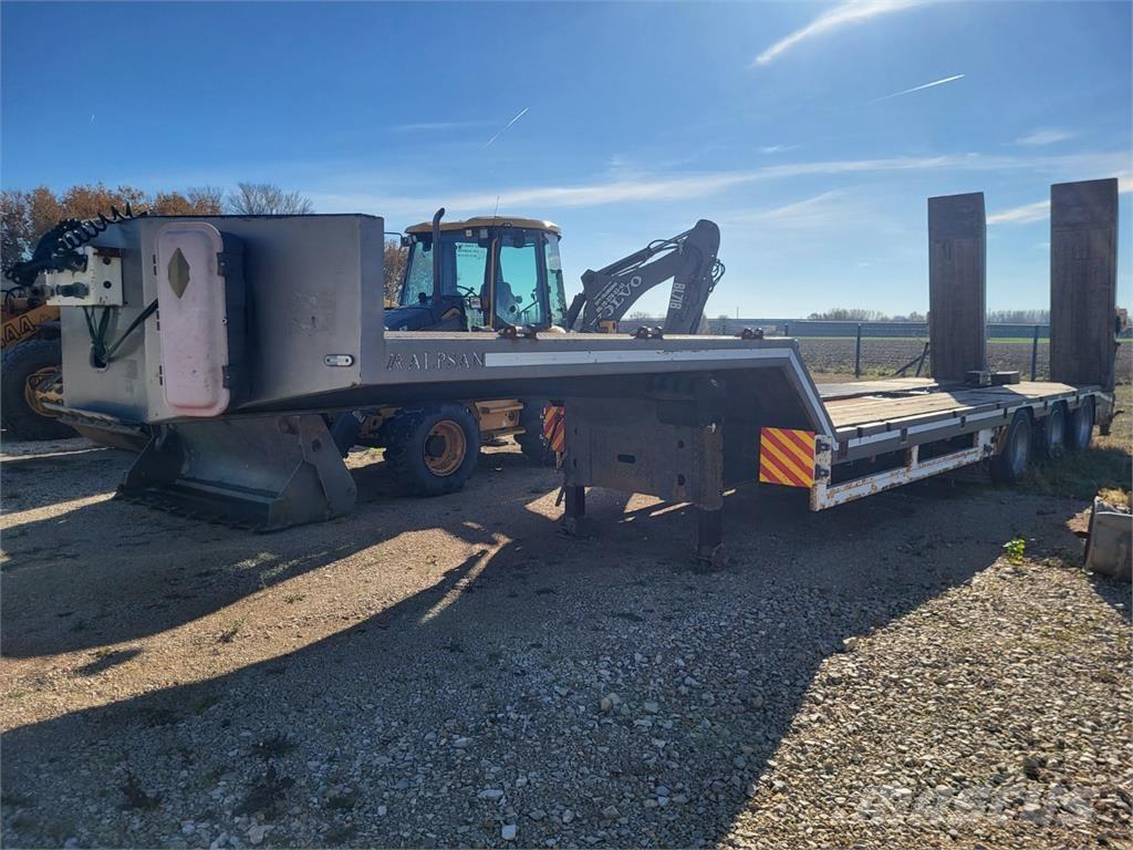  ALPSAN SCP 329 شاحنات بمقصورة وهيكل