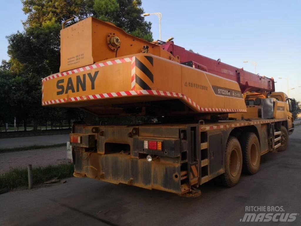 Sany STC 250 H رافعات صالحة لكل أنواع الطرق