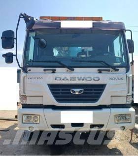  DONGYANG 1926 رافعات مجنزرة