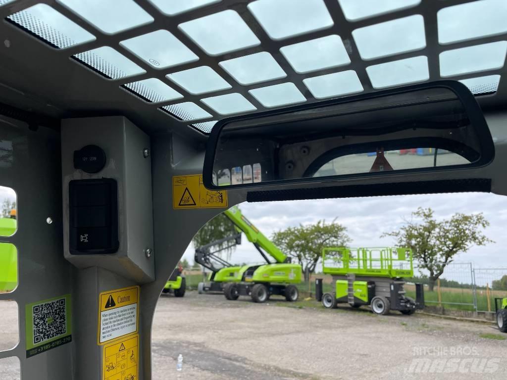 Zoomlion ZS 030 R لوادر انزلاقية التوجيه
