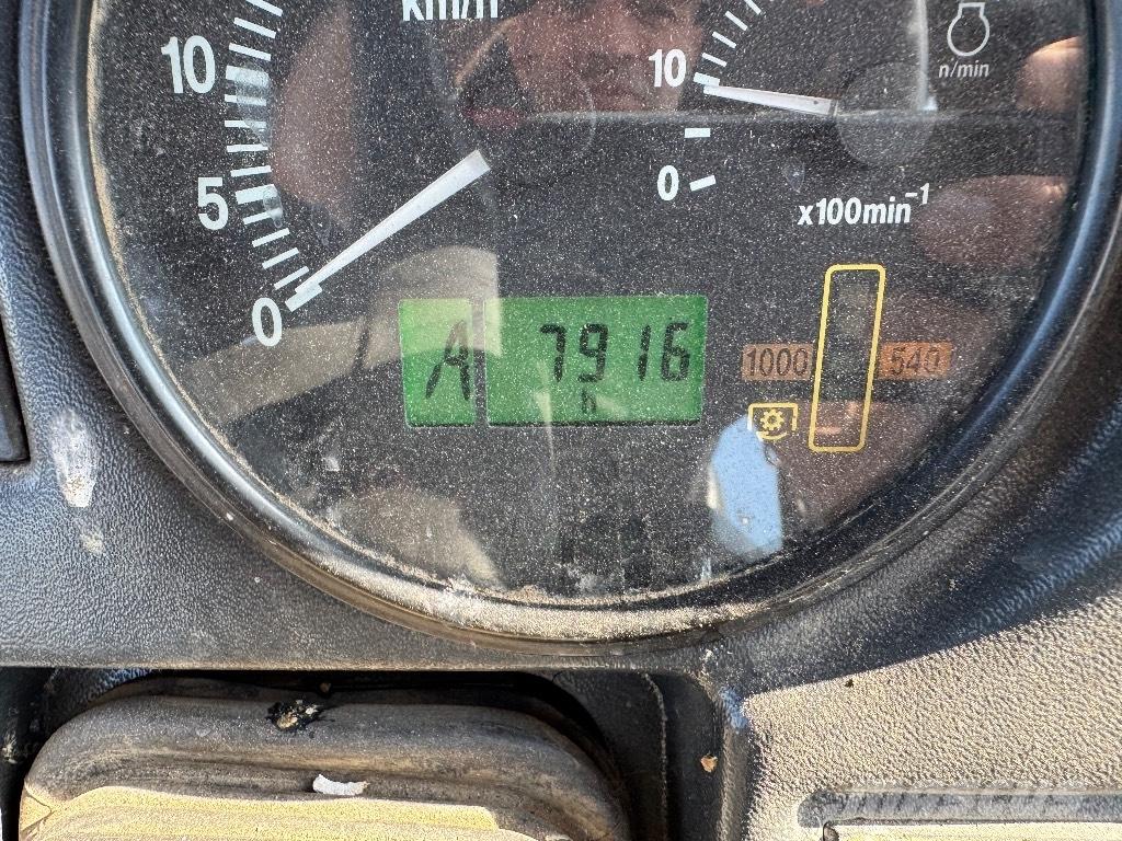 Belarus 1025.4 جرارات التحريج