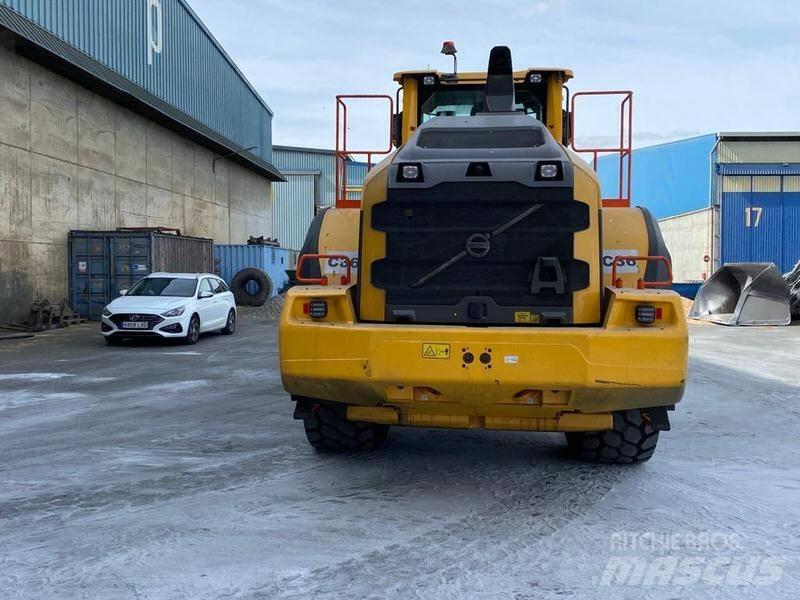 Volvo L 180 H-Ref.20 لوادر بعجل