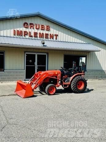 Kubota B 2650 HSD جرارات مدمجة