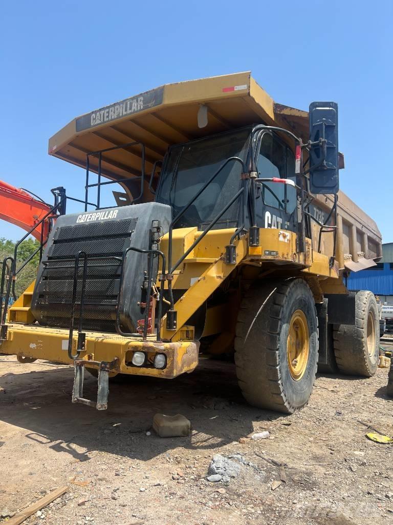 CAT 773F شاحنات المخلفات الصلبة