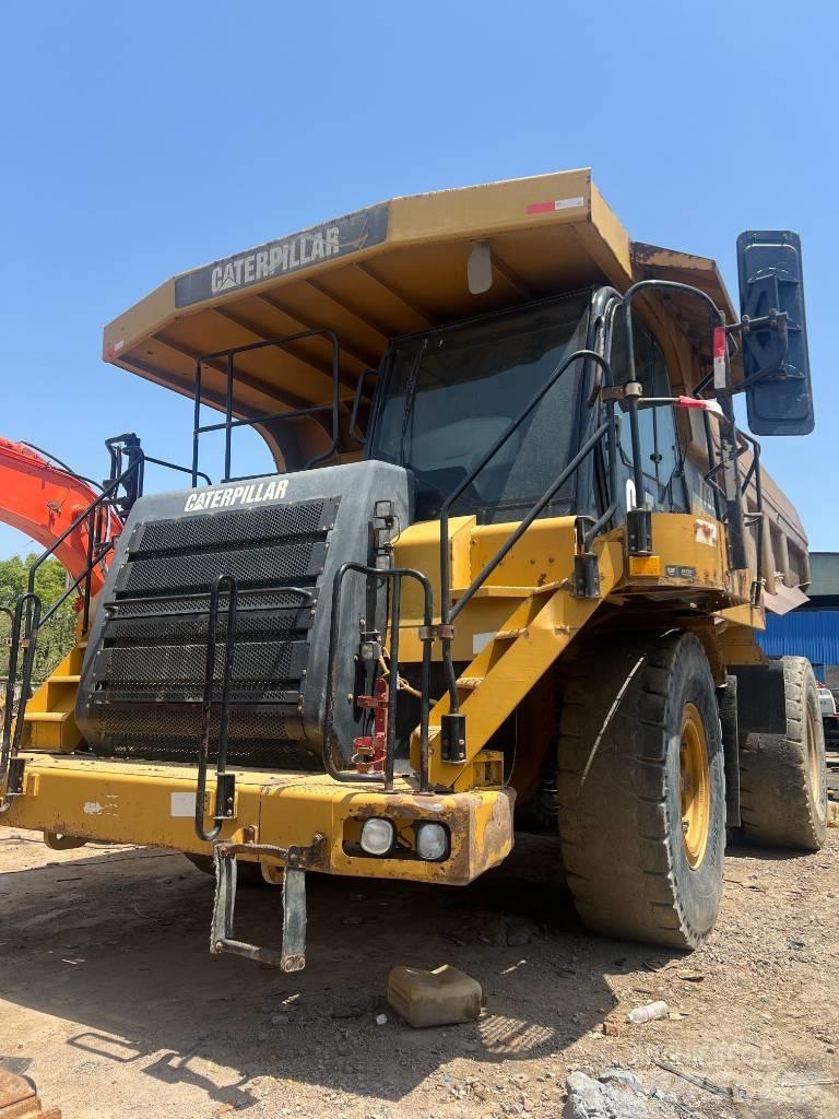 CAT 773F شاحنات المخلفات الصلبة