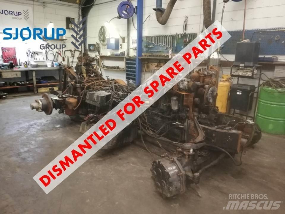 New Holland T7070 الجرارات