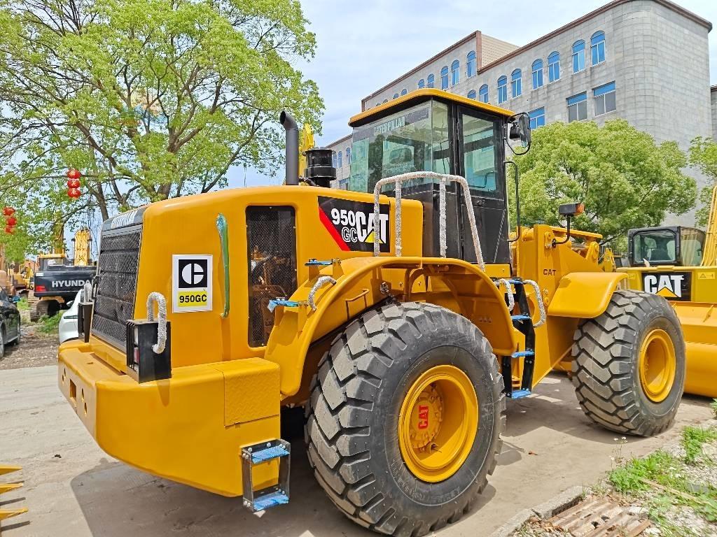 CAT 950GC لوادر بعجل