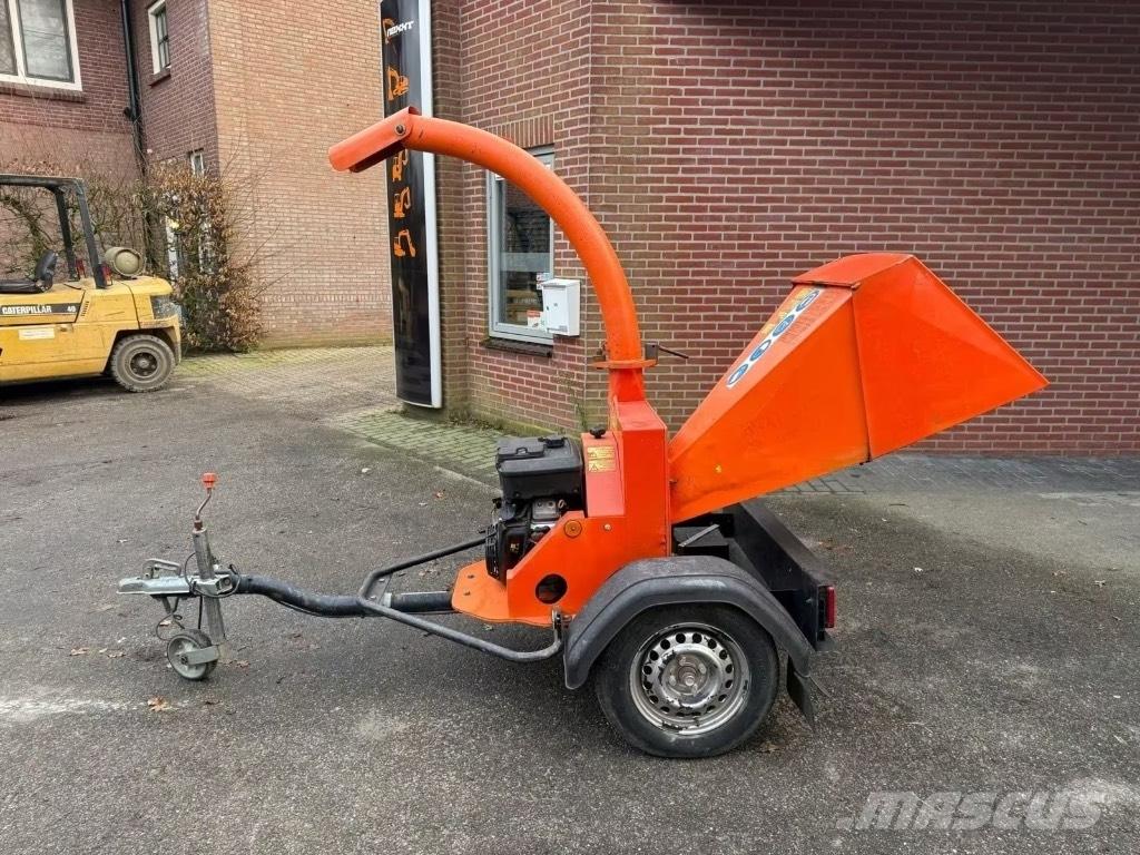 Wolf Hakselaar ماكينات تقطيع أخشاب الحراجة