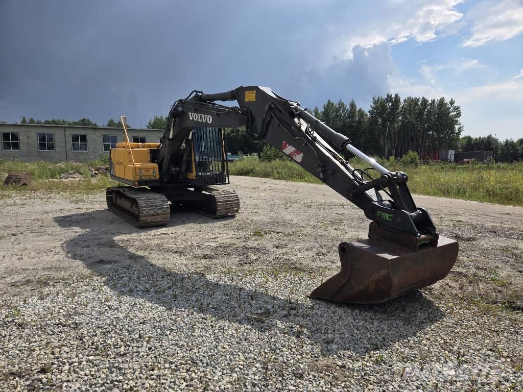 Volvo EC 140 B LC حفارات زحافة