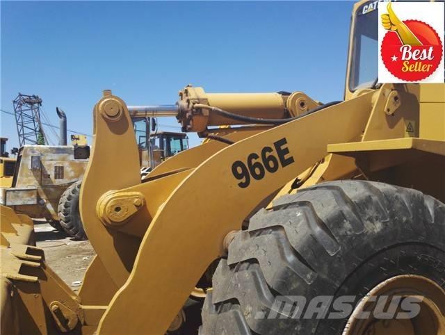 CAT 966 E لوادر بعجل