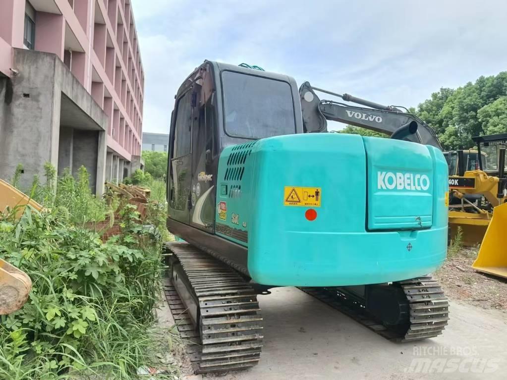 Kobelco SK 75 حفارات وسط 7 طن - 12 طن