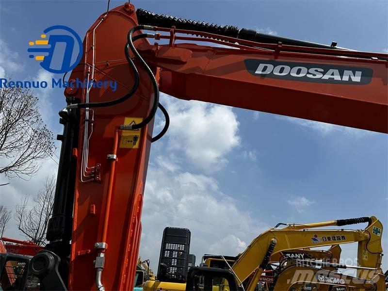 Doosan DX 225 LC-9C حفارات زحافة