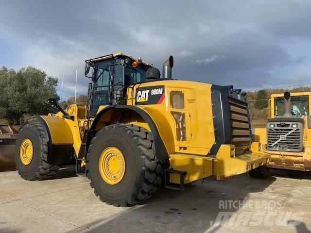 CAT 980 M لوادر بعجل