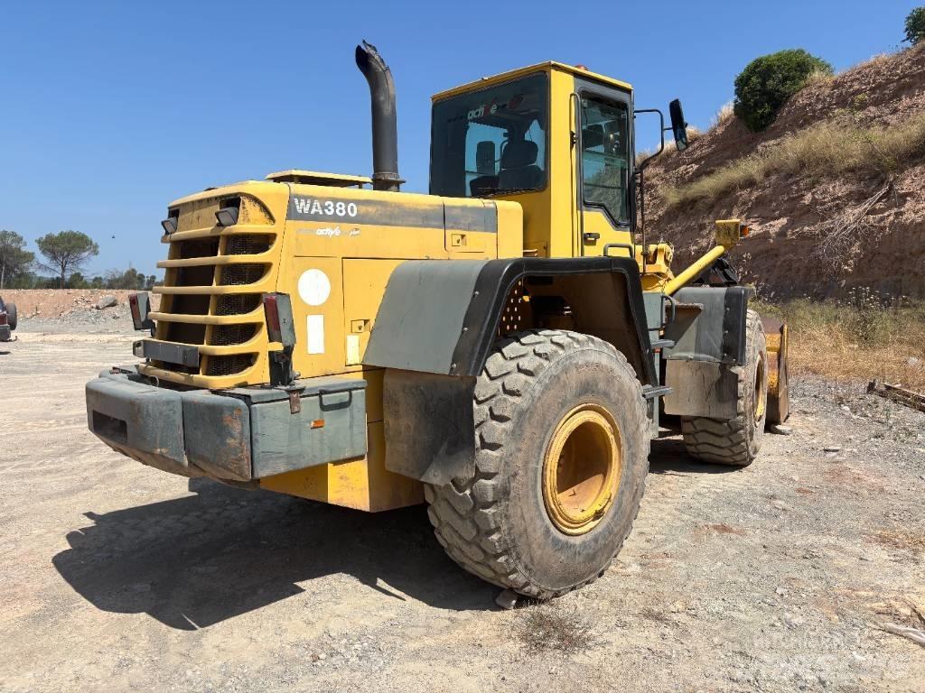 Komatsu WA 380-3H لوادر بعجل