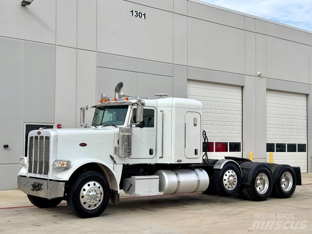 Peterbilt 388 وحدات الجر