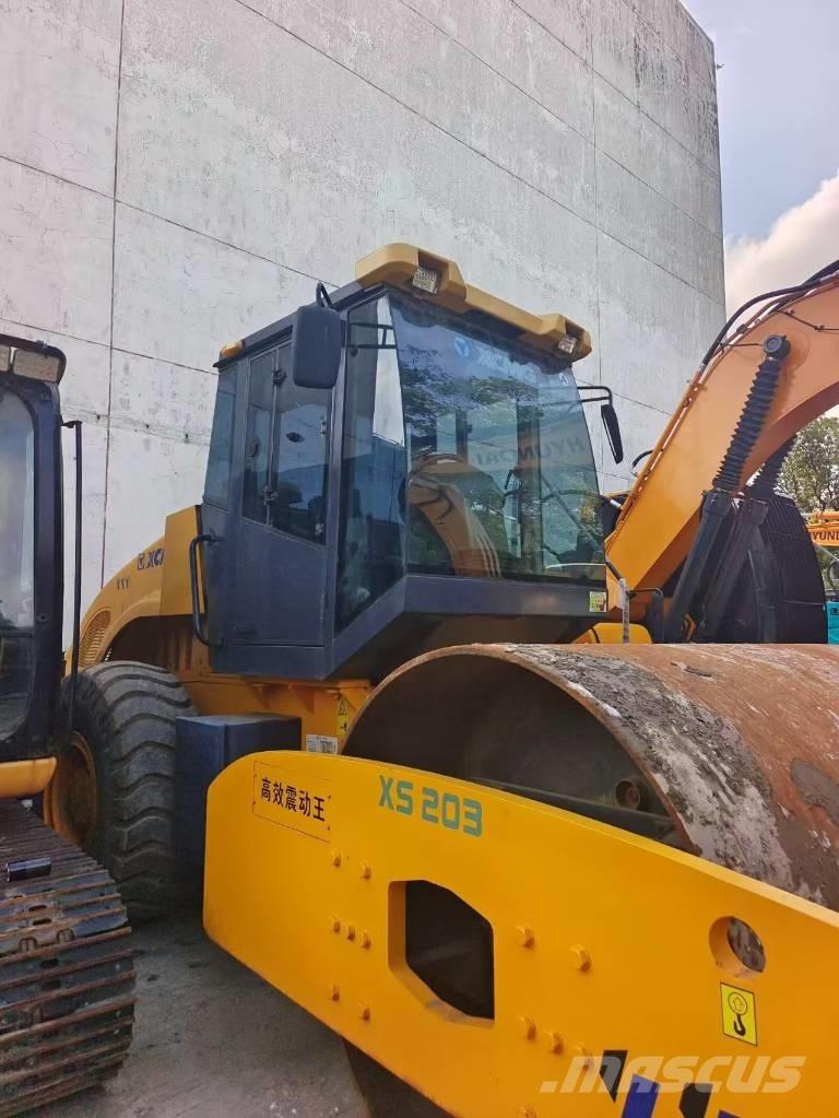 XCMG XS 203 J مداحل أحادية الأسطوانة
