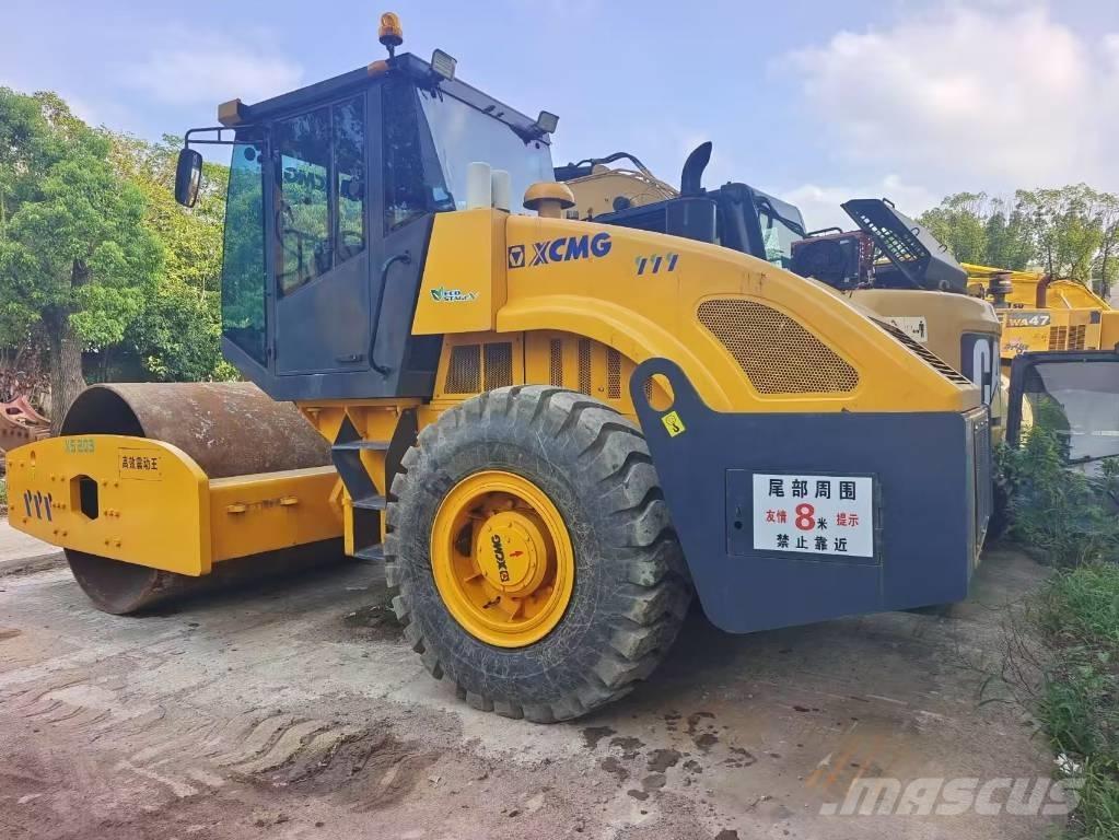 XCMG XS 203 J مداحل أحادية الأسطوانة