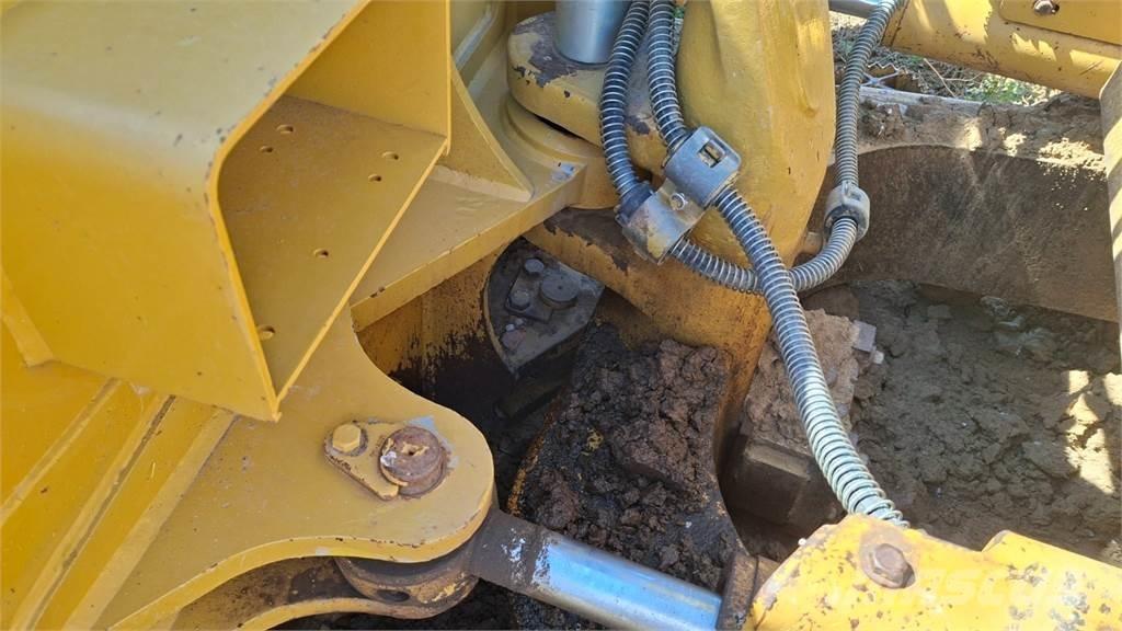 CAT D6N XL أخرى