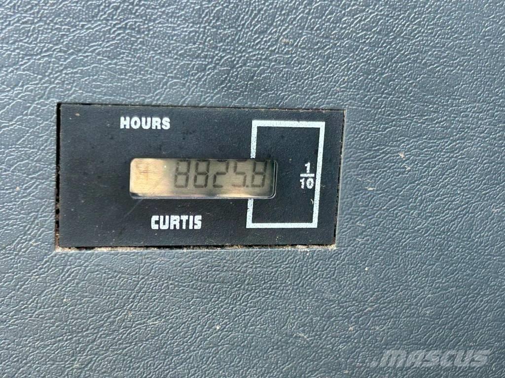 Hyundai HX 145 حفارات زحافة