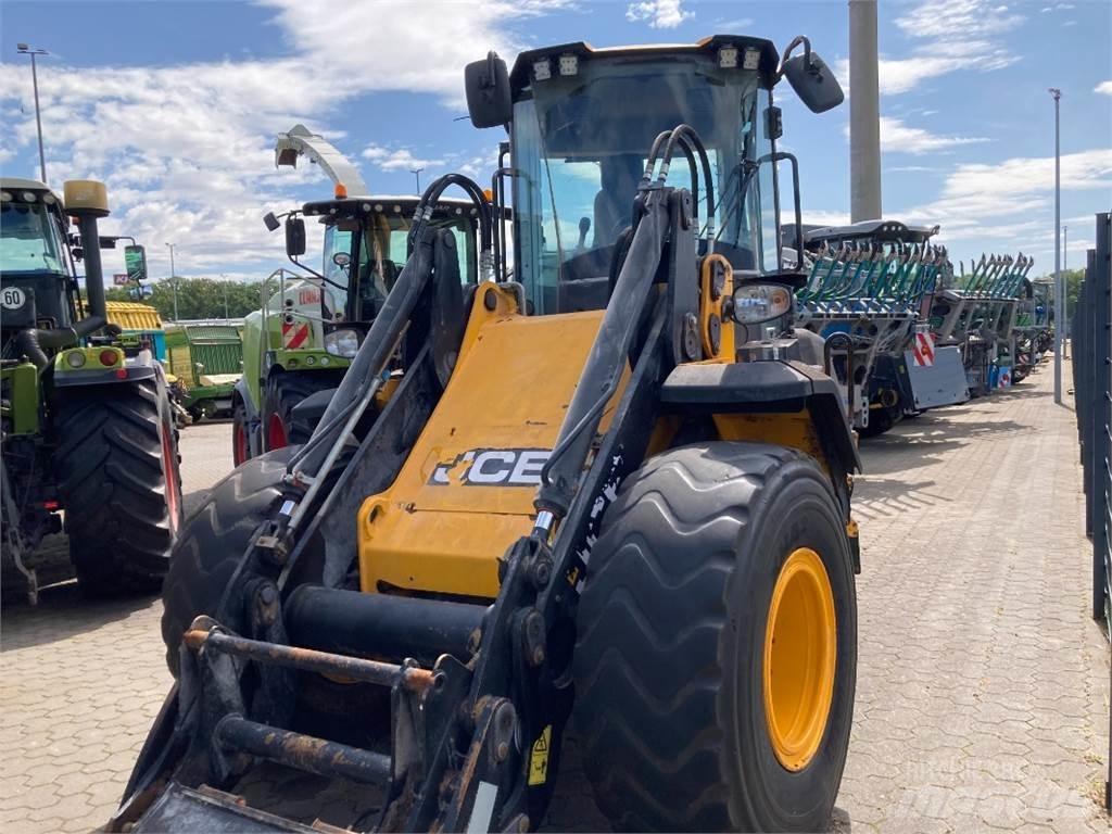 JCB 427 HT لوادر بعجل