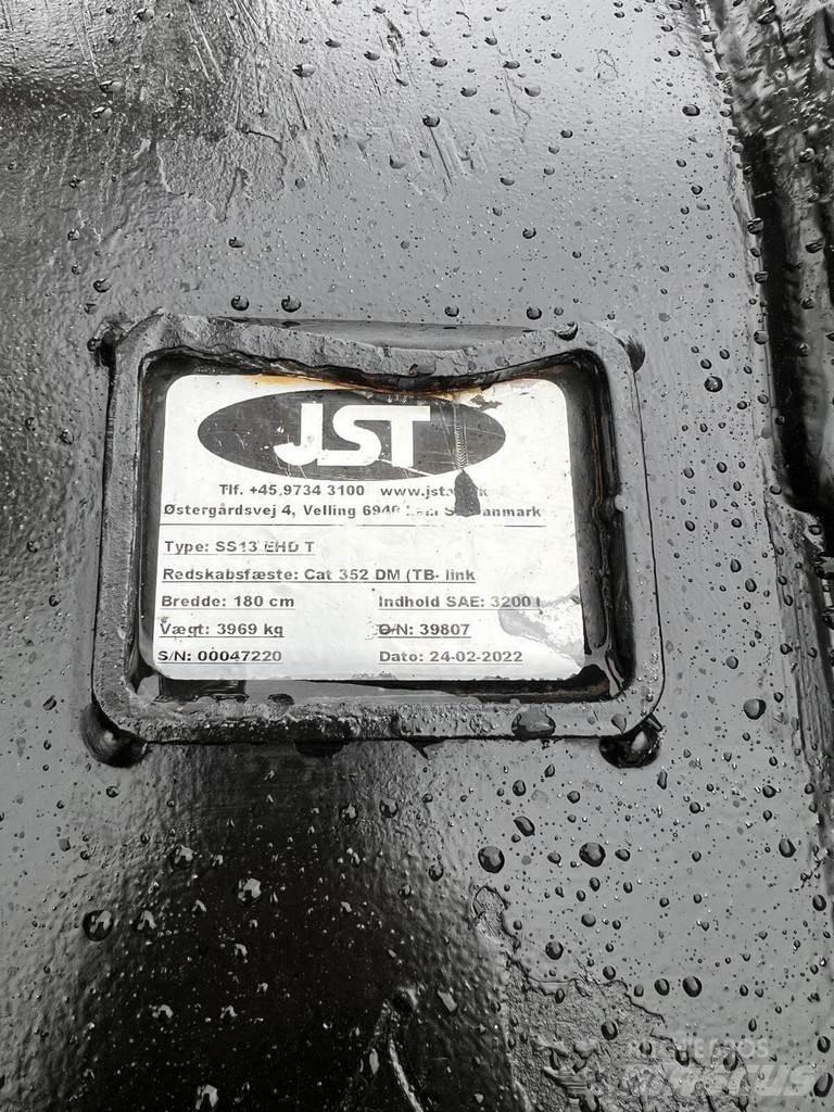 CAT 352-07 حفارات زحافة