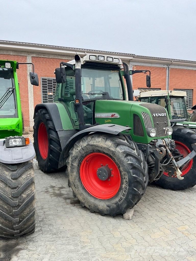 Fendt 716 Vario الجرارات