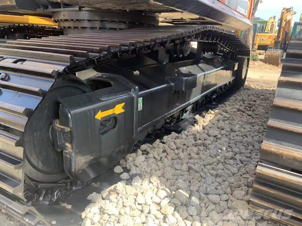 Doosan DX 225 حفارات زحافة