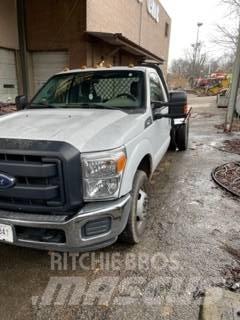 Ford F 350 شاحنات مسطحة/مفصلية الجوانب