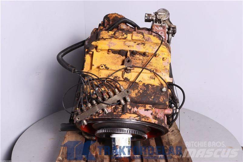 Volvo L 120 E أجهزة نقل
