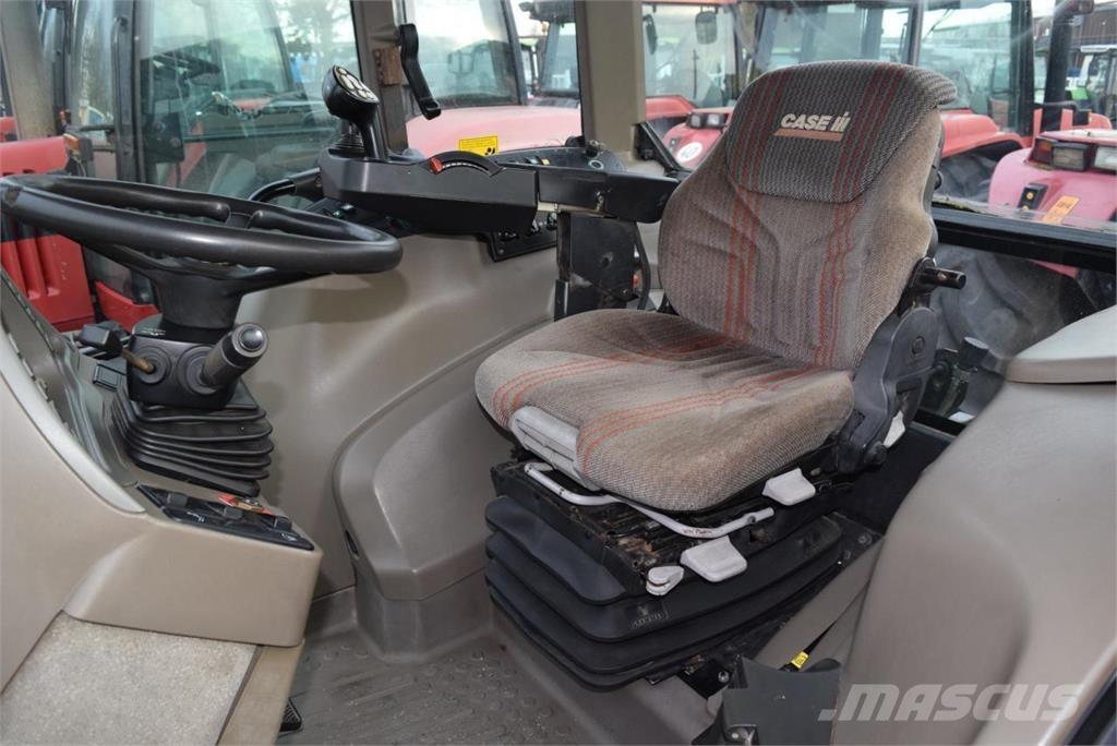 Case IH CVX 1155 الجرارات