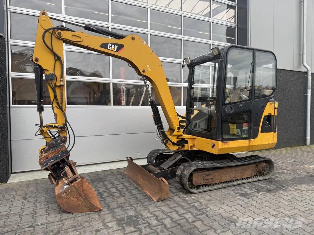 CAT 302.5C حفارات صغيرة أقل من 7 طن (حفارات صغيرة)