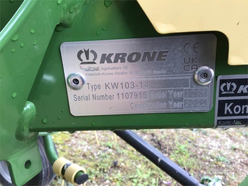 Krone Vendro 820 مكابس وميبسات التبن