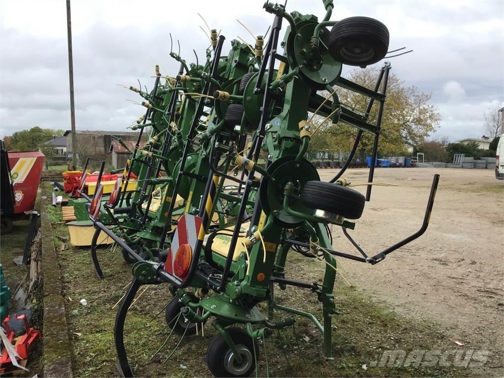 Krone Vendro 820 مكابس وميبسات التبن