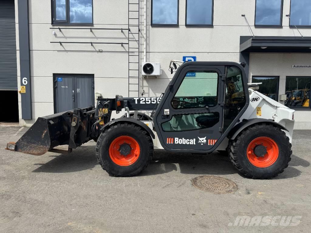 Bobcat T 2556 معدات مناولة لأغراض الزراعة
