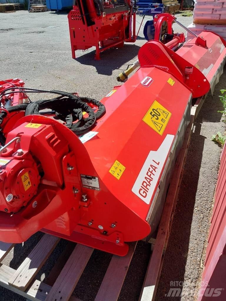 Maschio Giraffa L190 جزازات وأغطية المراعي