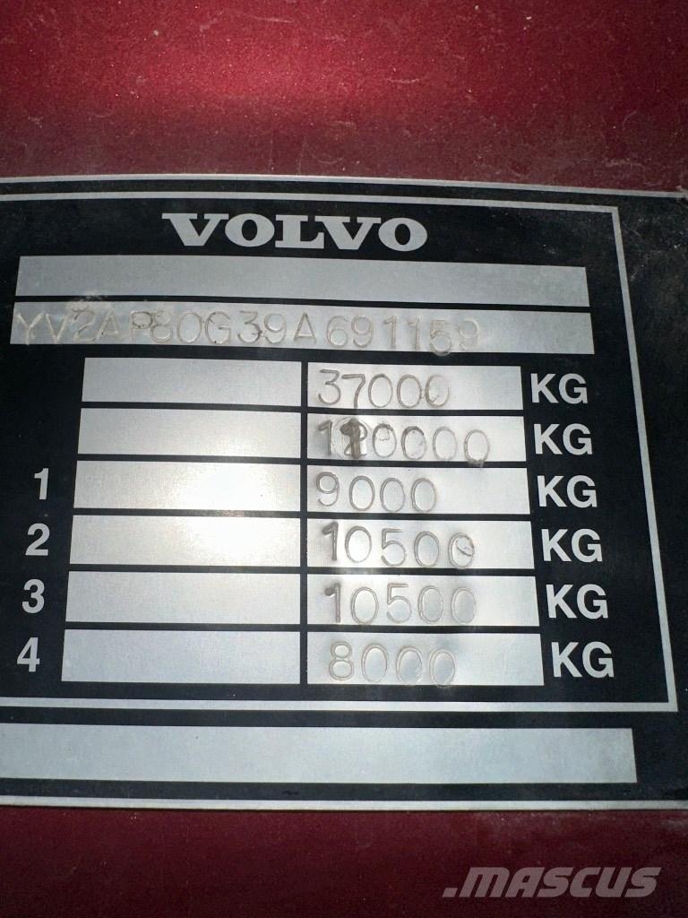 Volvo FH16 600 8x4*4 وحدات الجر