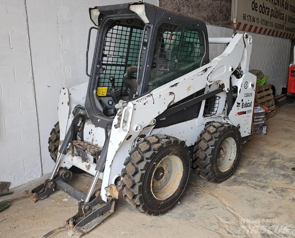 Bobcat S 570 لوادر انزلاقية التوجيه