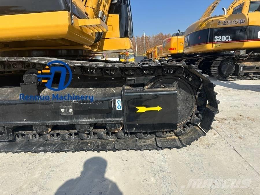 CAT 320 B L حفارات زحافة