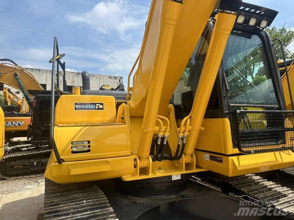 Komatsu PC 220-7 حفارات زحافة