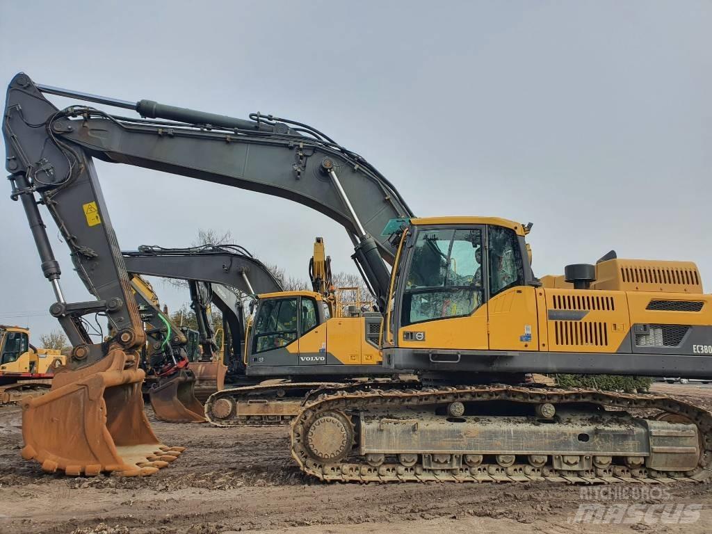 Volvo EC 380 D L حفارات زحافة