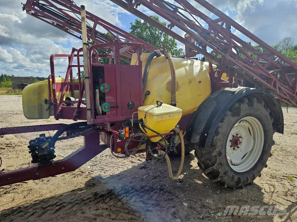 Hardi Commander 2800 الرشاشات
