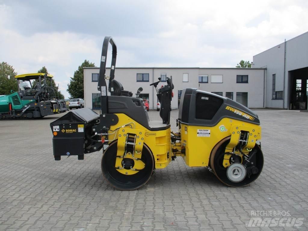 Bomag BW 138 AD-5 مداحل ثنائية الاسطوانة