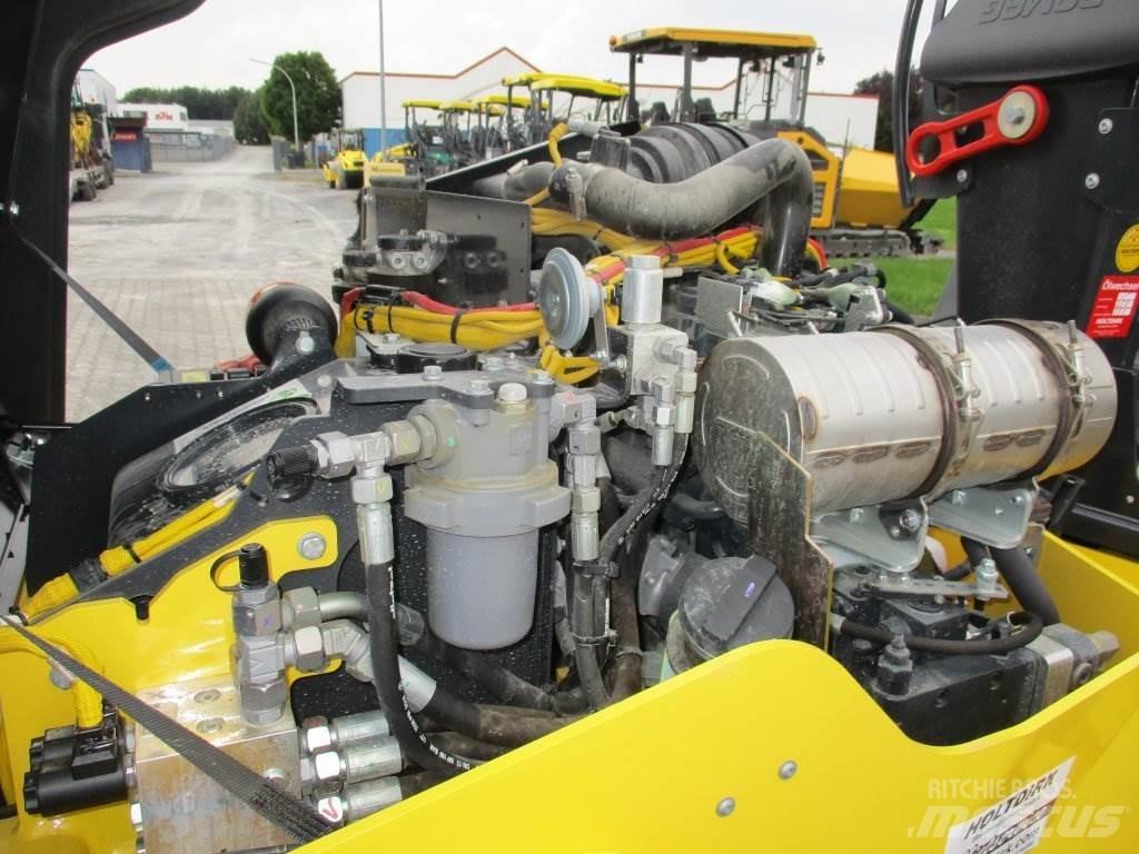 Bomag BW 138 AD-5 مداحل ثنائية الاسطوانة