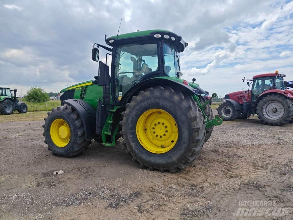 John Deere 7260 R الجرارات
