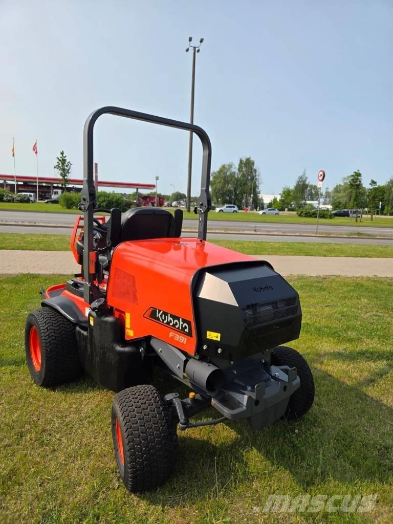 Kubota F 391 كناسات
