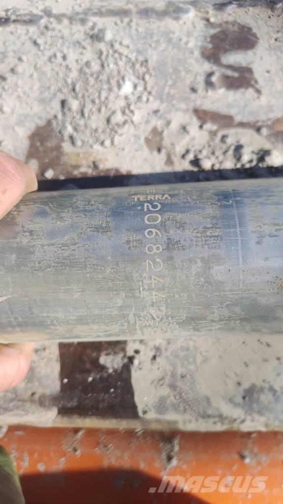 Terra TU 068 SK الحفارات الأفقية